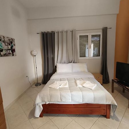 Cozy Apartment In The Center Of Aighion Achaia - Ground Floor - Ισόγειο Στουντιο آيجيون المظهر الخارجي الصورة